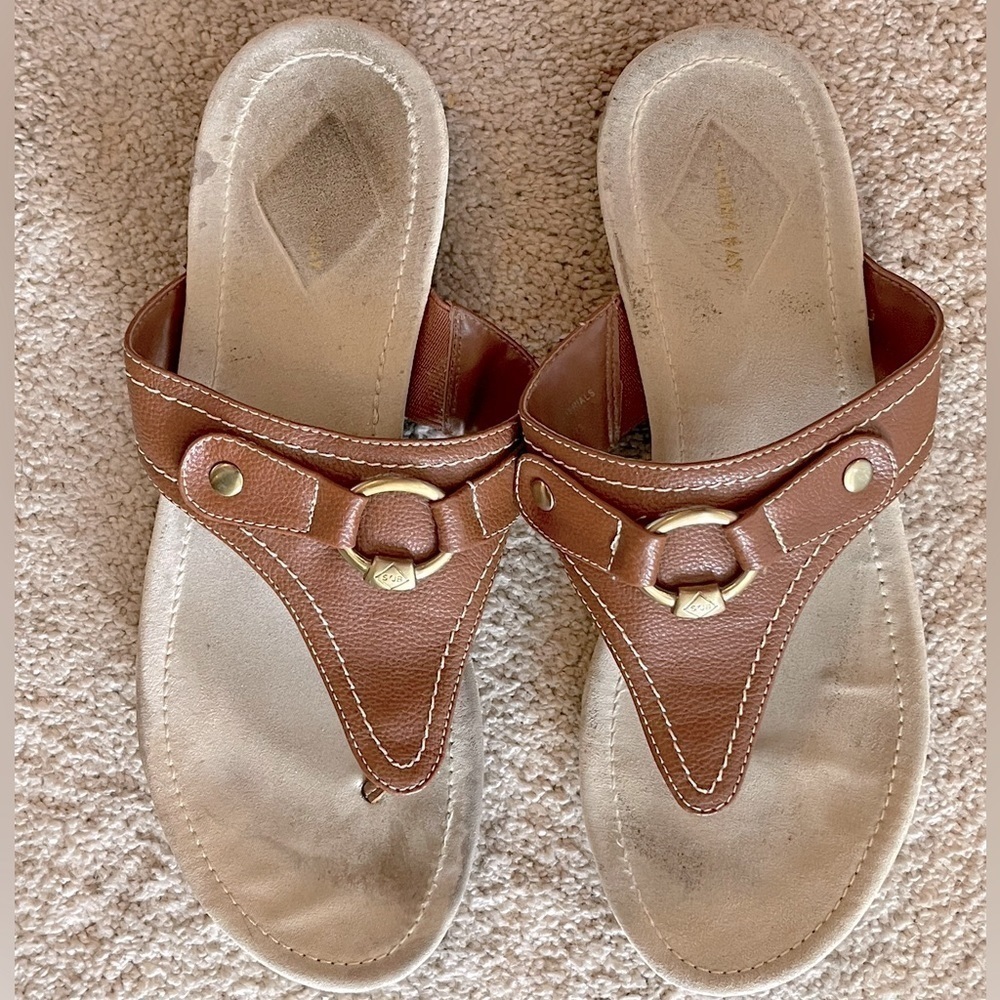 Camel 🐫 color Sr, John’s Bay sandals - Picture 4 of 8